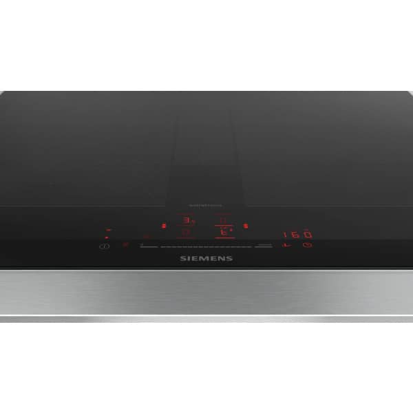 Detail ovládacieho panela a povrchu sklokeramiky na Siemens EX675HYC1M.